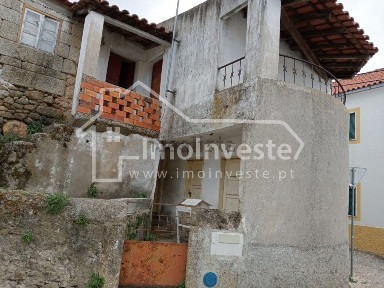 Moradia independente à venda em Ninho do Açor