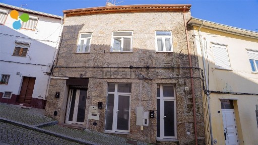 Moradia em banda à venda na Covilhã e Canhoso