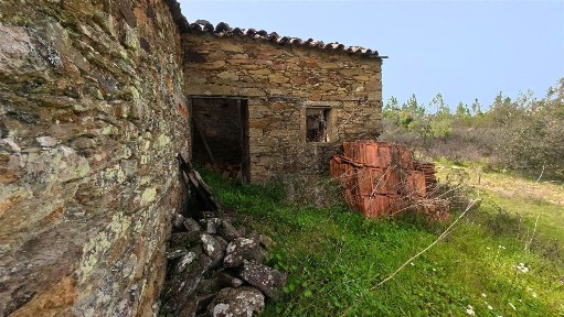 Quinta à venda em Sarzedas
