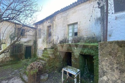 Casa ou moradia à venda na Rua José Silvestre Ribeiro, 41