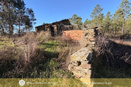 Quinta à venda em Sarzedas