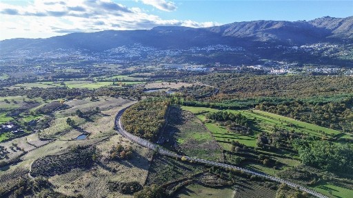 Quinta à venda em Teixoso e Sarzedo