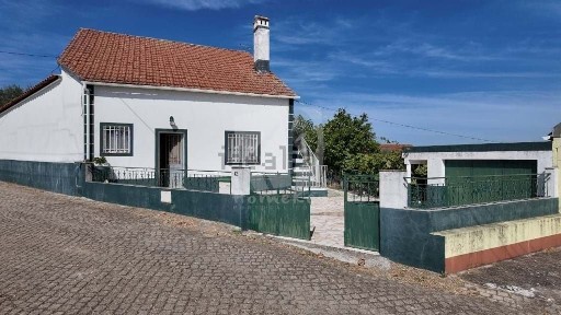 Casa ou moradia à venda em Santo André das Tojeiras