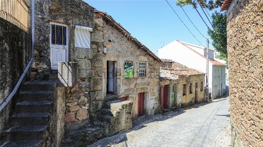 Moradia em banda à venda em Sobral do Campo
