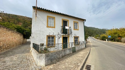 Vila Velha de Ródão, Rua Primeiro de Maio s/n
