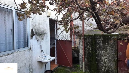 Moradia em banda à venda na Rua da Estrada
