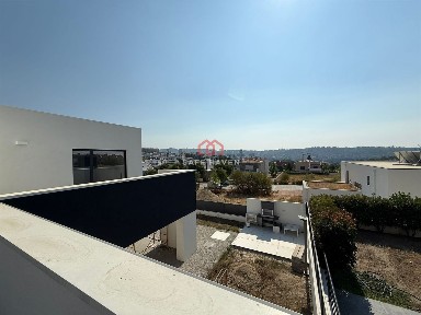 Moradia independente à venda em Covilhã e Canhoso