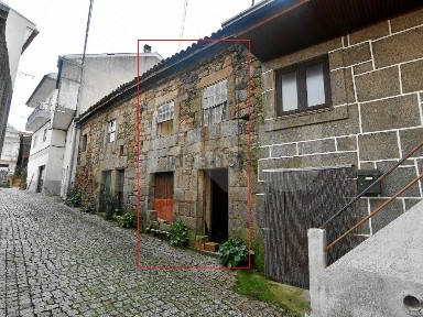 Moradia independente à venda em Alcaria