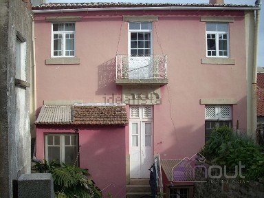 Moradia independente à venda em Castelo Branco