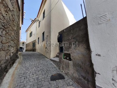 Casa ou moradia à venda em Fundão - Valverde - Donas - Aldeia de Joanes - Aldeia Nova do Cabo