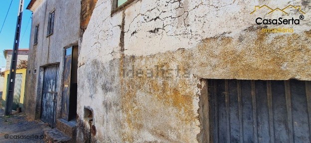 Casa de aldeia à venda em Mosteiro de São Tiago s/n