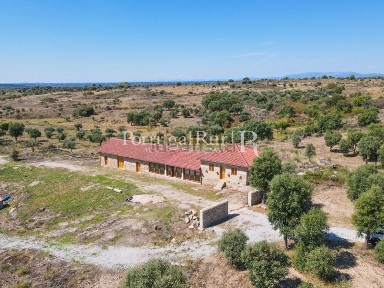 Quinta à venda em Monsanto e Idanha-a-Velha