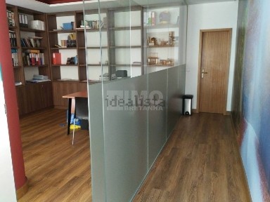 Espaço comercial à venda em Tortosendo