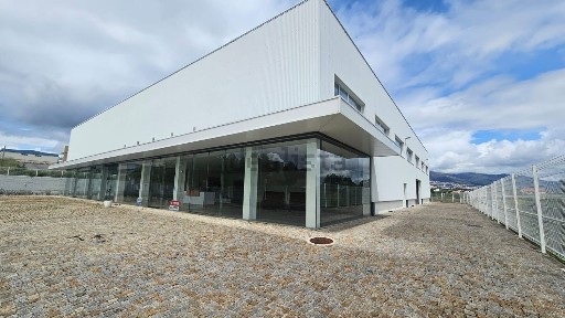 Espaço comercial à venda em Garroncheiro, 64