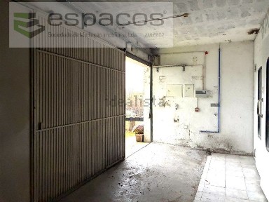 Armazém à venda em Teixoso e Sarzedo