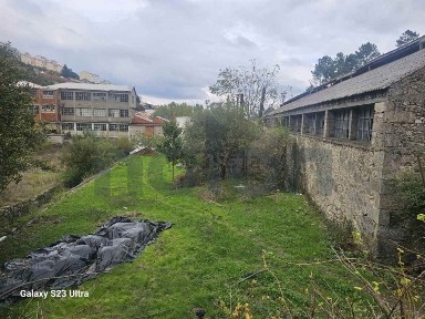 Armazém à venda na Rua do Pisão Novo Na