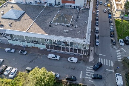 Escritório com espaços partilhados à venda na Rua Cidade do Porto, 61