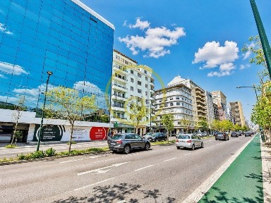 Avenidas Novas, São Sebastião da Pedreira, Avenida Fontes Pereira de Melo