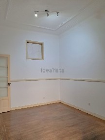 Arrendamento de escritório privado na Rua Quirino da Fonseca