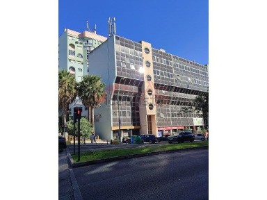 Arrendamento de escritório privado na Avenida Engenheiro Arantes e Oliveira, 1
