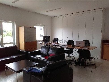 Arrendamento de escritório privado na Avenida 25 de Abril, 805