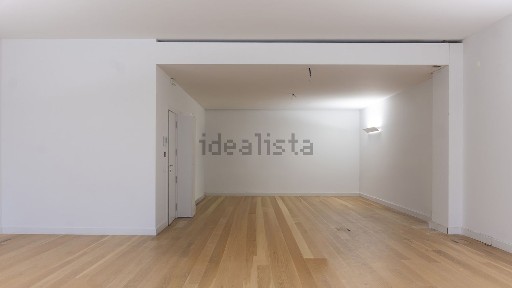 Arrendamento de escritório na Rua do Alecrim, 26