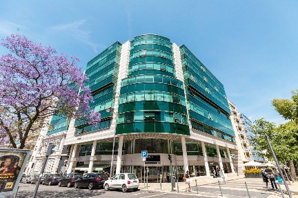 Avenidas Novas, Campo Pequeno, Avenida Duque de Ávila