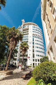 Arrendamento de escritório privado na Edifício Zenith