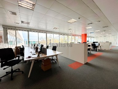 Arrendamento de escritório privado na Alameda dos Oceanos, 21101 e