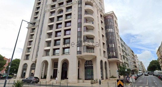 Arrendamento de escritório privado na Rua Dona Filipa de Vilhena, 38