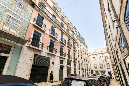 Arrendamento de escritório na Rua Ivens