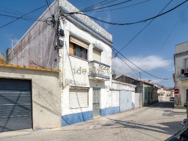 Valado dos Frades, Rua Couto Ferreira