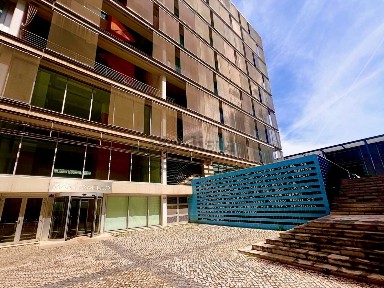 Arrendamento de escritório com espaços partilhados na Avenida Dom João II, 50
