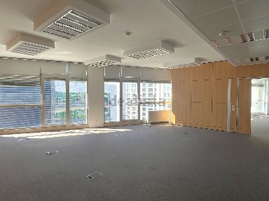 Arrendamento de escritório privado na Avenida Dom João II