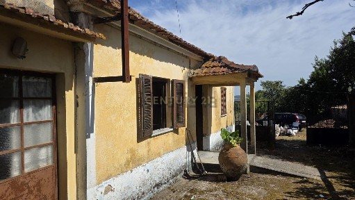 Moradia independente à venda em N1-6, 83