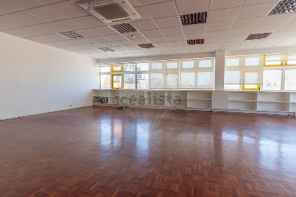 Arrendamento de escritório na Alameda do Beato