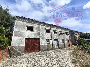 Moradia independente à venda em Figueiró dos Vinhos e Bairradas