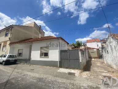 Moradia independente à venda em Bombarral e Vale Covo
