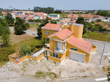 Moradia independente à venda na Cidade