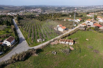 Moradia independente à venda na Óbidos