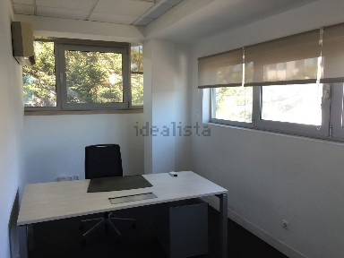 Arrendamento de escritório privado na Estrada Consiglieri Pedroso