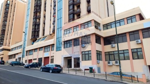Arrendamento de escritório na Restelo