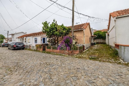 Moradia independente à venda no Bairro Santa Isabel