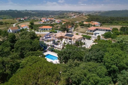 Casa ou moradia à venda na Rua Principal