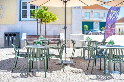 Negócio para trespasse em Pç. do Município