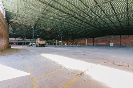 Arrendamento de armazém em Benavente