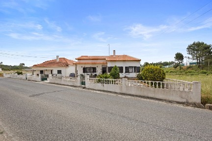 Casa ou moradia à venda em Olho Marinho