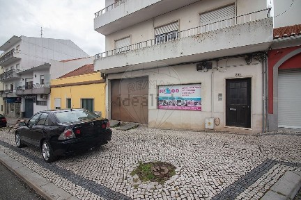 Arrendamento de armazém em Cartaxo e Vale da Pinta
