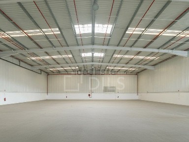 Arrendamento de armazém em N118