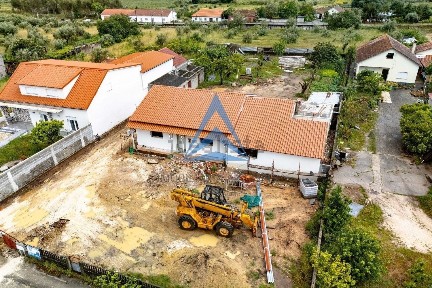 Moradia independente à venda em Pelariga
